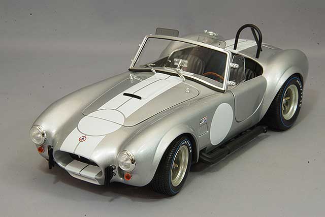 Kyosho 1/18 Shelby Cobra 427 S/C Silver
