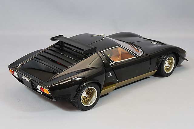 Laden Sie das Bild in Galerie -Viewer, Kyosho 1/18 Lamborghini Miura SVR Black

