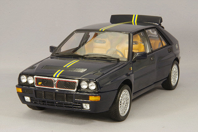 Kyosho 1/18 Lancia Delta HF Integrale Evo.II Club Hi-Fi Dark Blue