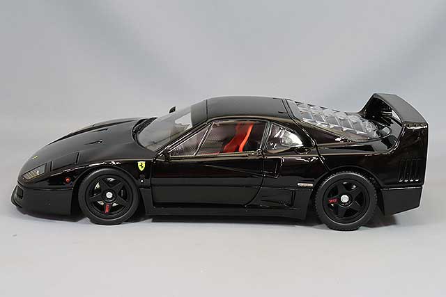 Carica immagine in Galleria Viewer, Kyosho 1/18 Ferrari F40 Black
