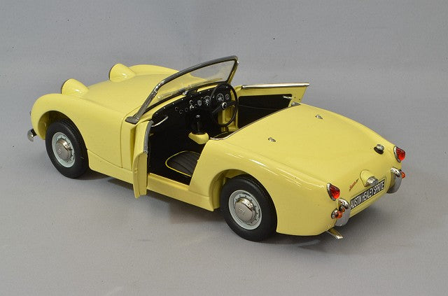 Laden Sie das Bild in Galerie -Viewer, Kyosho 1/18 Austin Healey Sprite Primrose Yellow

