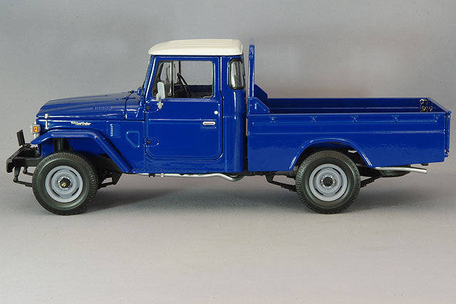 Carica immagine in Galleria Viewer, Kyosho 1/18 Toyota Land Cruiser 40 Blue
