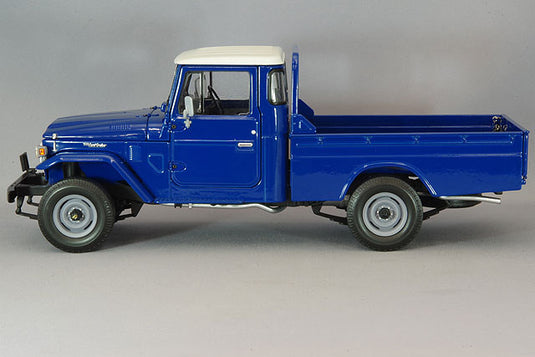 Kyosho 1/18 Toyota Land Cruiser 40 Blue