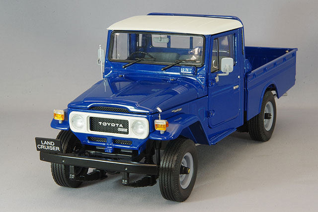 Kyosho 1/18 Toyota Land Cruiser 40 Blue