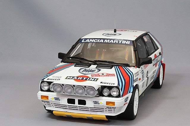 Kyosho 1/18 Lancia Delta HF 4WD 