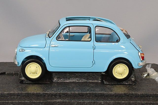 Cargue la imagen en el visor de la galería, Kyosho 1/18 Fiat Nuova 500 Celeste Cruise (Blue)
