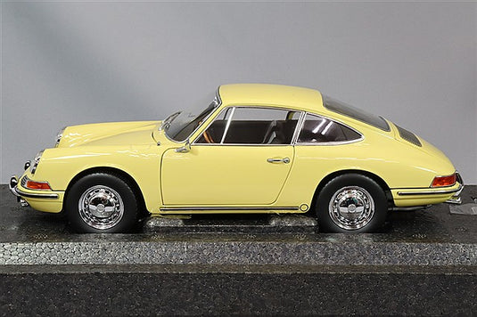 Kyosho 1/18 Porsche 911 (901) 1964 Champagne Yellow