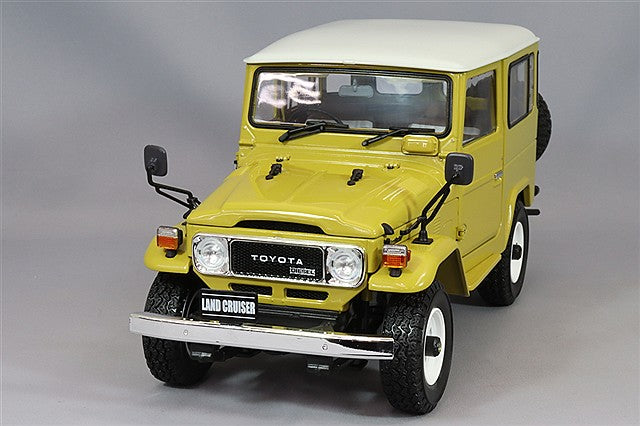 Kyosho 1/18 Toyota Land Cruiser 40 Van (BJ42V) Yellow