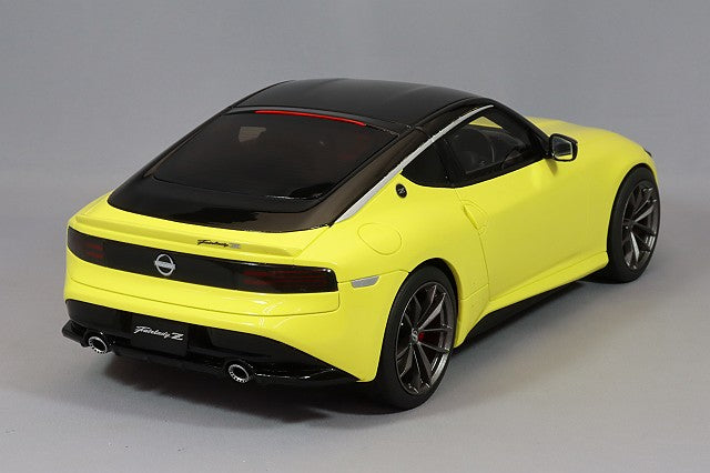 Load image into Gallery viewer, Kyosho Samurai 1/18 Nissan Fairlady Z Yellow
