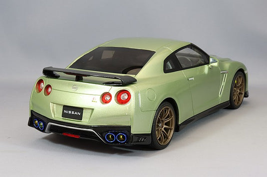 Kyosho Samurai 1/18 Nissan GT-R Premium Edition T-Spec Millennium Jade
