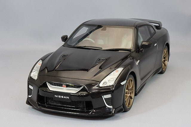 Kyosho Samurai 1/18 Nissan GT-R Premium Edition T-Spec Midnight Purple