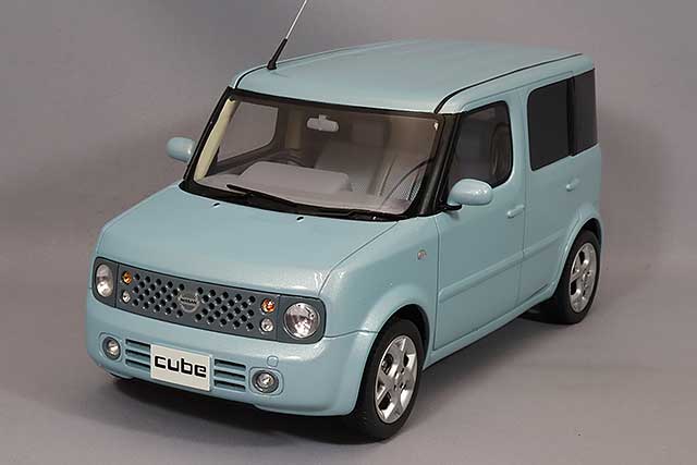 Kyosho Samurai 1/18 Nissan Cube Air Blue