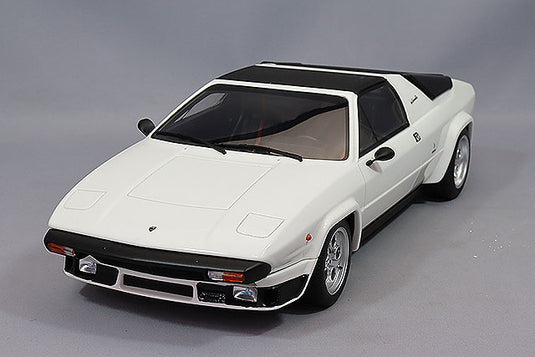 Kyosho 1/18 Lamborghini Silhouette White