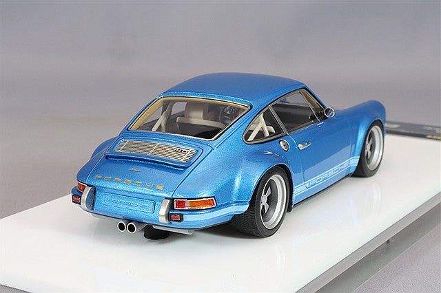 Cargue la imagen en el visor de la galería, VISION 1/43 Singer 911 (964) Coupe Light Blue Metallic
