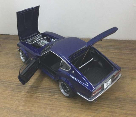 AUTOart 77451 Nissan Fairlady Z (S30) "Devil Z" 1/18 Scale Model Car– Used