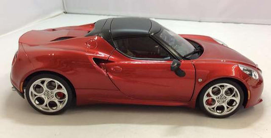 AUTOART Alfa Romeo 4C Spider 1/18 (Doors/Engine Hood Open, Bonnet Closed)– Used