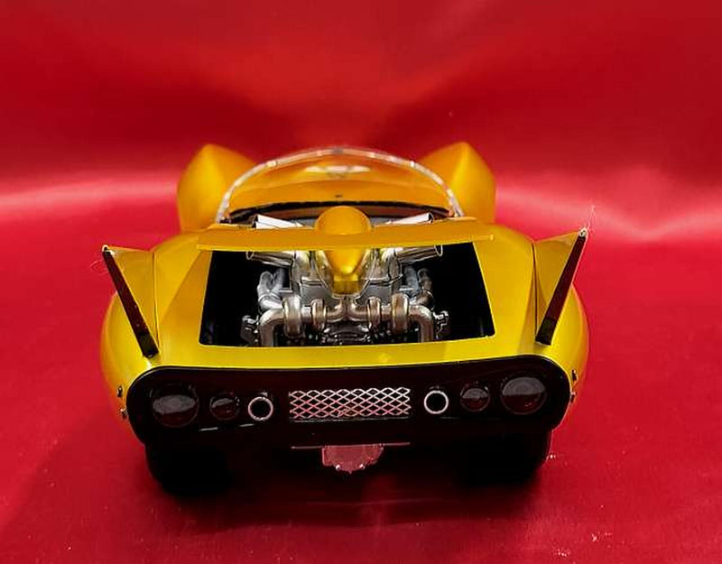 Laden Sie das Bild in Galerie -Viewer, Audix Sci-Fi West &quot;Ryusei-go&quot; (Meteor) 1/18 Scale Car– Used
