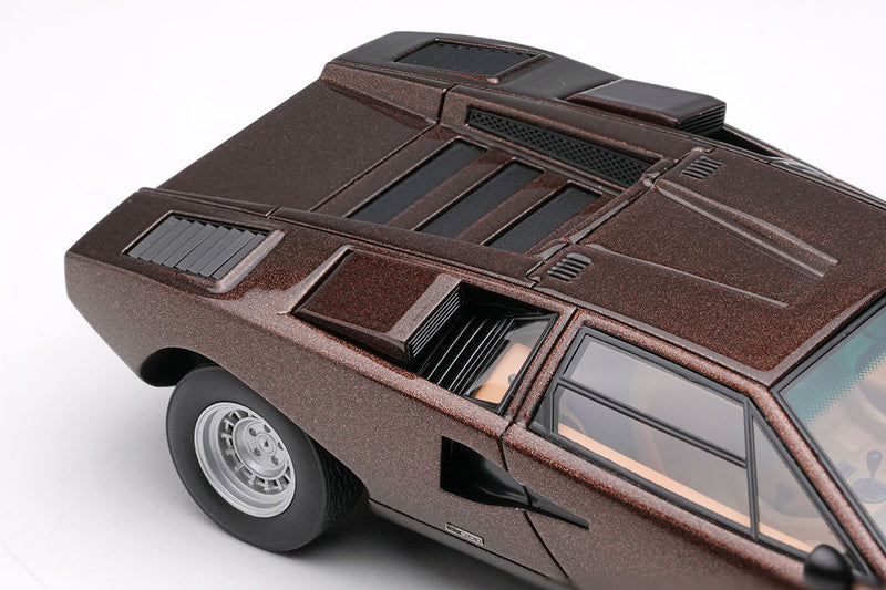 Laden Sie das Bild in Galerie -Viewer, EIDOLON EM387K Lamborghini Countach LP400 1974 Luci del Bosco Limited 100pcs Make Up 1/43 EM387K

