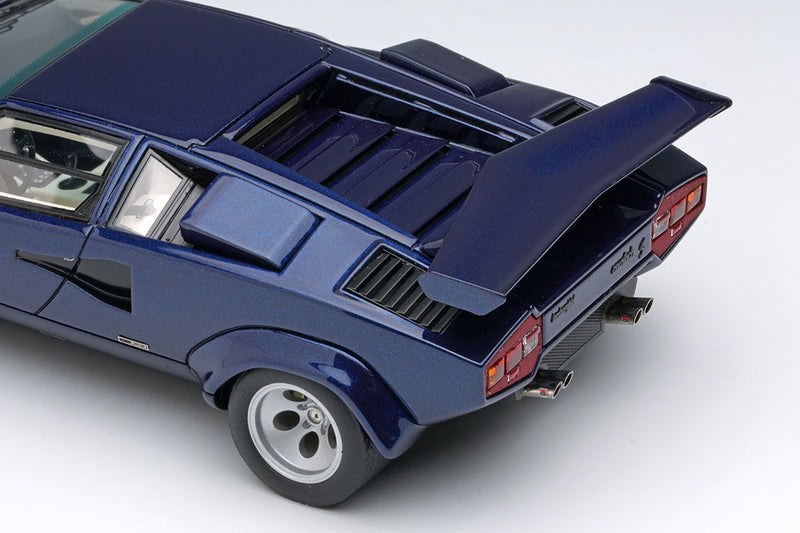 Laden Sie das Bild in Galerie -Viewer, EIDOLON EM432J Lamborghini Countach LP400S 1980 with Rear Wing Blu Acapulco Limited 50pcs Make Up 1/43 EM432J
