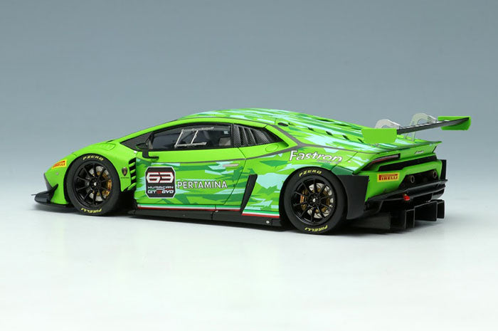 Laden Sie das Bild in Galerie -Viewer, EIDOLON EM469A Lamborghini Huracan GT3 EVO 2018 Matt Green /Camouflage (Presentation) Make Up 1/43 EM469A
