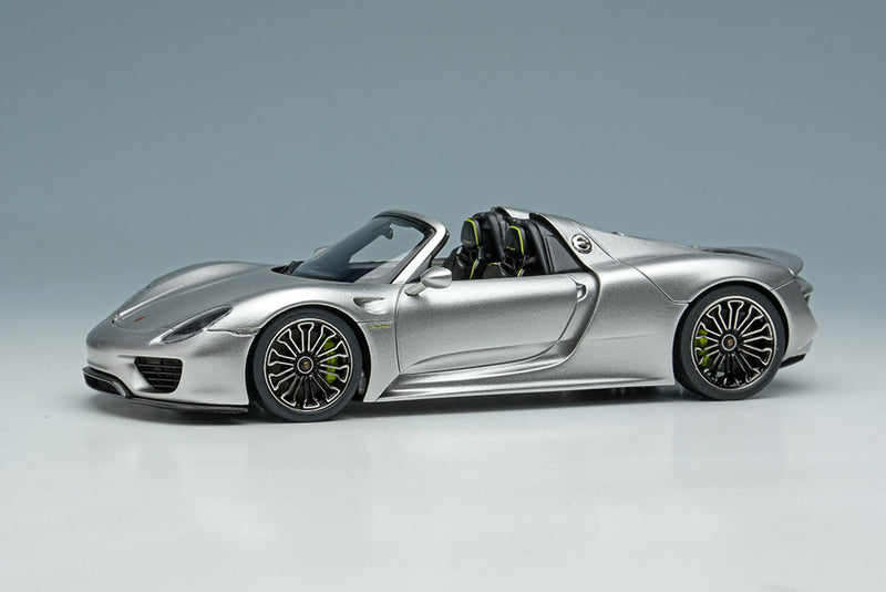 Chargez l&#39;image dans la visionneuse de la galerie, EIDOLON 1/43 EM568A Porsche 918 Spyder 2011 GT Silver
