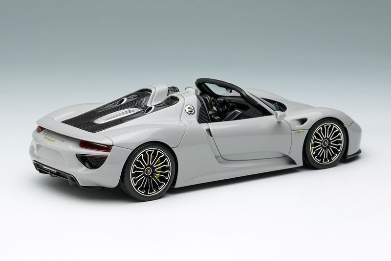 Laden Sie das Bild in Galerie -Viewer, EIDOLON EM568J Porsche 918 Spyder 2011 Fashion Gray (Limited 60pcs) Make Up 1/43 EM568J
