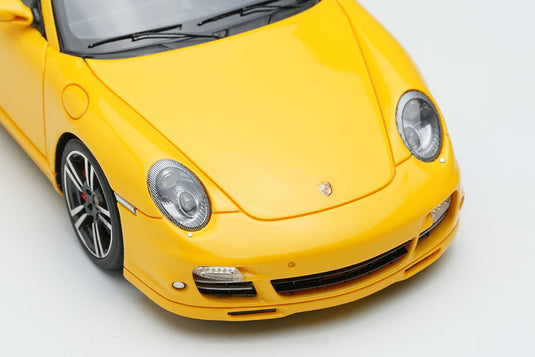EIDOLON EM619A Porsche 911 (997.2) Turbo 2010 Speed Yellow Limited 50pcs Make Up 1/43 EM619A