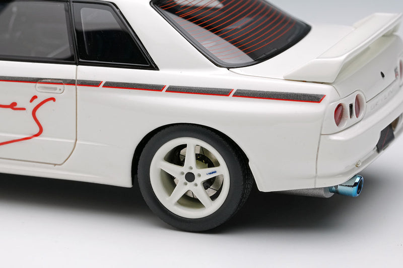 Laden Sie das Bild in Galerie -Viewer, EIDOLON EM644B Mine&#39;s Skyline GT-R (BNR32) N1 White (5 Spoke Wheel) Limited 80pcs Make Up 1/43 EM644B
