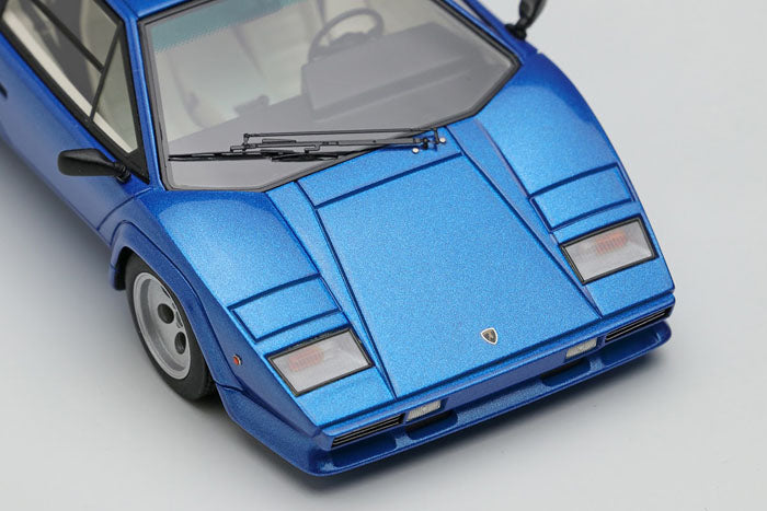 Laden Sie das Bild in Galerie -Viewer, EIDOLON EM651A Lamborghini Countach LP5000S 1982 Metallic Blue Make Up 1/43 EM651A

