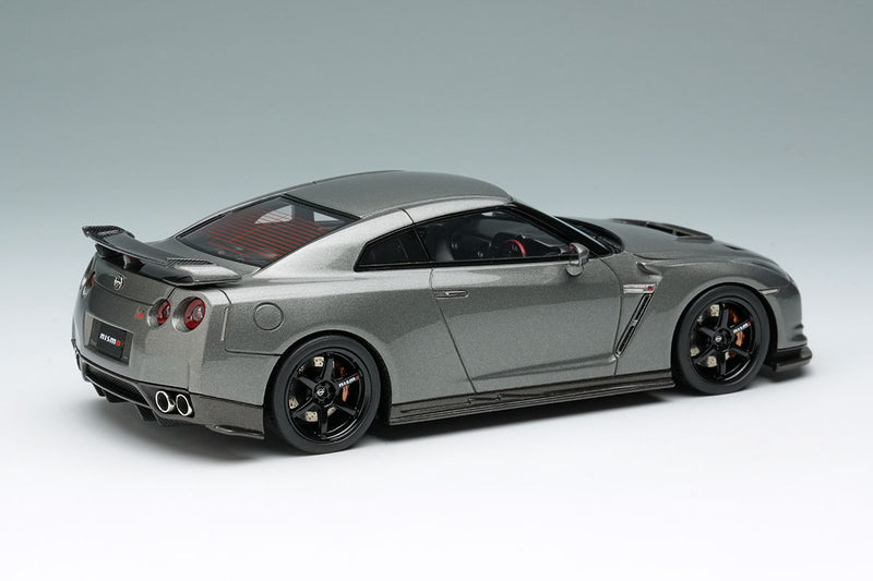 Laden Sie das Bild in Galerie -Viewer, EIDOLON EM703 Nissan GT-R (NISMO R35 CRS Version) 2008 Dark Metal Gray Make Up 1/43 EM703
