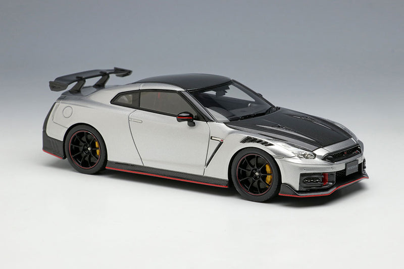 Cargue la imagen en el visor de la galería, EIDOLON 1/43 EM709C NISSAN GT-R NISMO Special edition 2024 Ultimate Metal Silver
