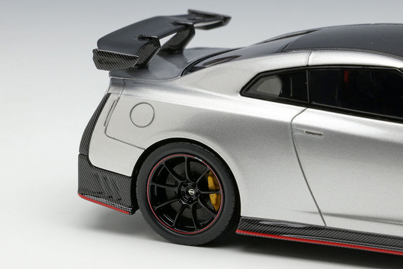 Cargue la imagen en el visor de la galería, EIDOLON 1/43 EM709C NISSAN GT-R NISMO Special edition 2024 Ultimate Metal Silver
