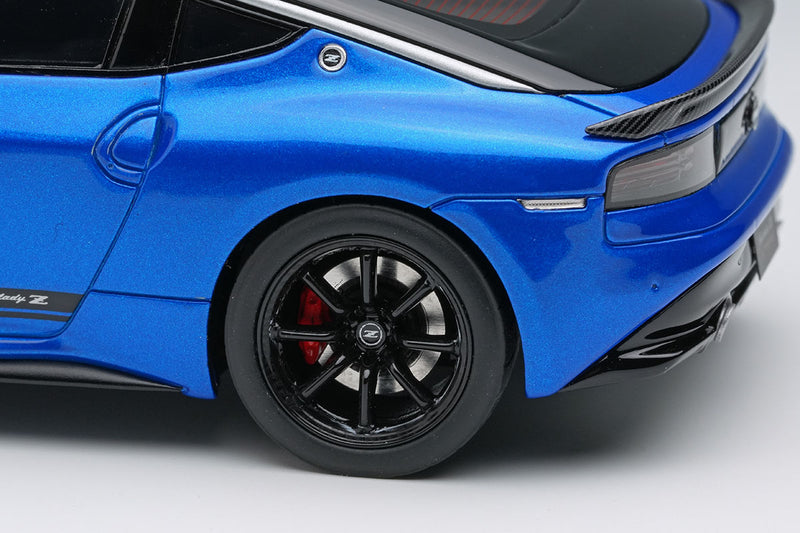 Laden Sie das Bild in Galerie -Viewer, EIDOLON EM735C Nissan Fairlady Z Customized Edition 2024 Seiran Blue Limited 50pcs Make Up 1/43 EM735C
