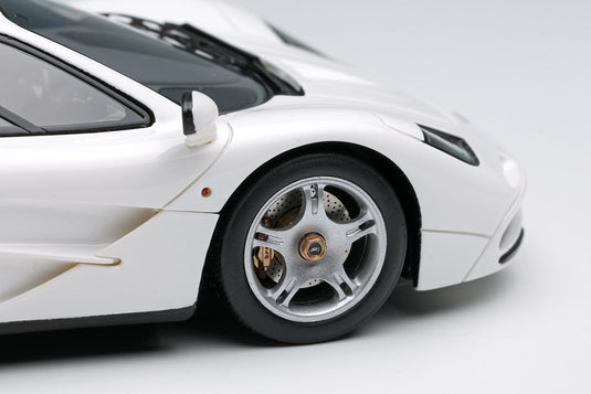 EIDOLON EM748C McLaren F1 Roadcar 1994 White Limited 100pcs Make Up 1/43 EM748C