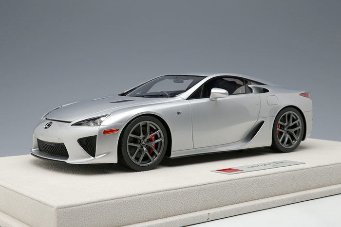 Laden Sie das Bild in Galerie -Viewer, EIDOLON EML043C 1/18 Lexus LFA 2010 Silver Limited 70pcs
