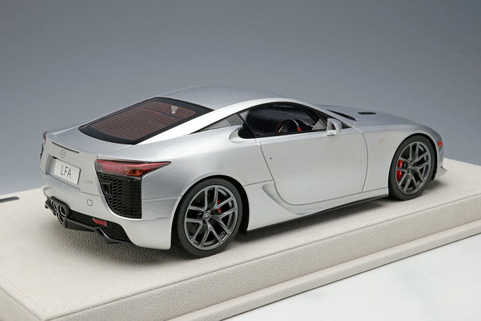 Chargez l&#39;image dans la visionneuse de la galerie, EIDOLON EML043C 1/18 Lexus LFA 2010 Silver Limited 70pcs
