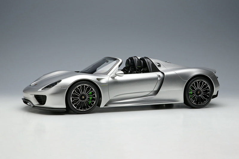 Load image into Gallery viewer, Pre-Order EIDOLON EML045A 1/18 Porsche 918 Spyder 2011 GT Silver
