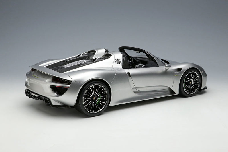 Laden Sie das Bild in Galerie -Viewer, Pre-Order EIDOLON EML045A 1/18 Porsche 918 Spyder 2011 GT Silver
