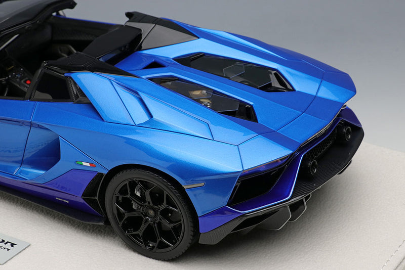 Cargue la imagen en el visor de la galería, EIDOLON EML064A 1/18 Lamborghini Aventador LP780-4 Ultimae Roadster 2021 Blu Tawaret / Blu Nethuns Limited 100pcs
