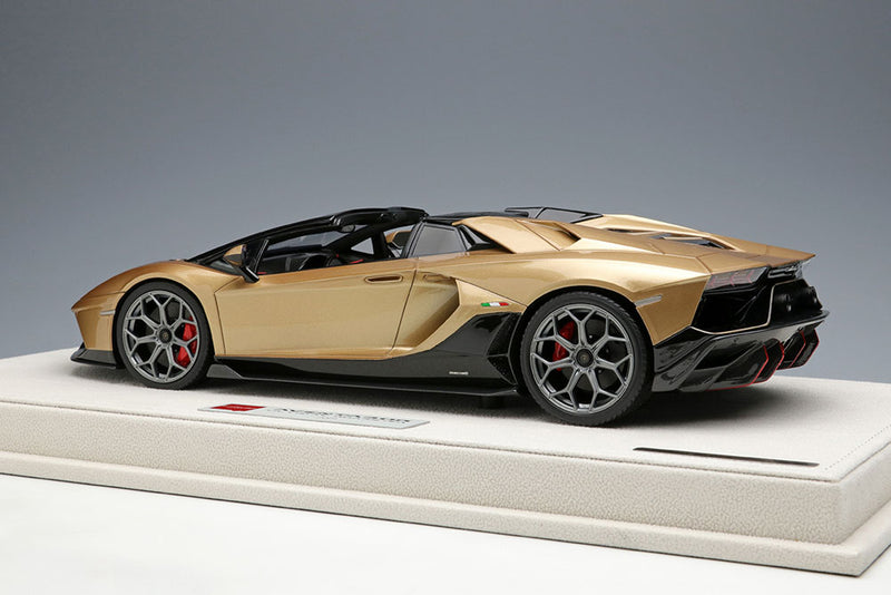 Laden Sie das Bild in Galerie -Viewer, EIDOLON EML064D 1/18 Lamborghini Aventador LP780-4 Ultimae Roadster 2021 Oro Elios / Black Limited 50pcs
