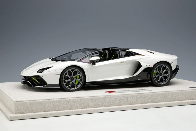 Cargue la imagen en el visor de la galería, EIDOLON EML064E 1/18 Lamborghini Aventador LP780-4 Ultimae Roadster 2021 Bianco Opalis / Black Limited 50pcs
