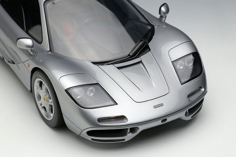 Chargez l&#39;image dans la visionneuse de la galerie, Pre-Order EIDOLON EML073A 1/18 McLaren F1 Road car 1994 Magnesium Silver
