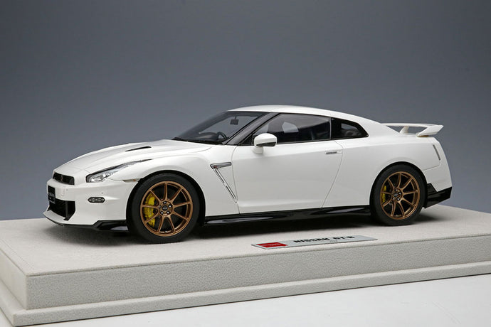 EIDOLON EML082B 1/18 NISSAN GT-R Premium Edition T-spec 2024 Brilliant White Pearl Make Up 1/18 EML082B