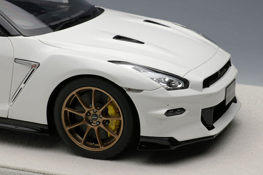 EIDOLON EML082B 1/18 NISSAN GT-R Premium Edition T-spec 2024 Brilliant White Pearl Make Up 1/18 EML082B