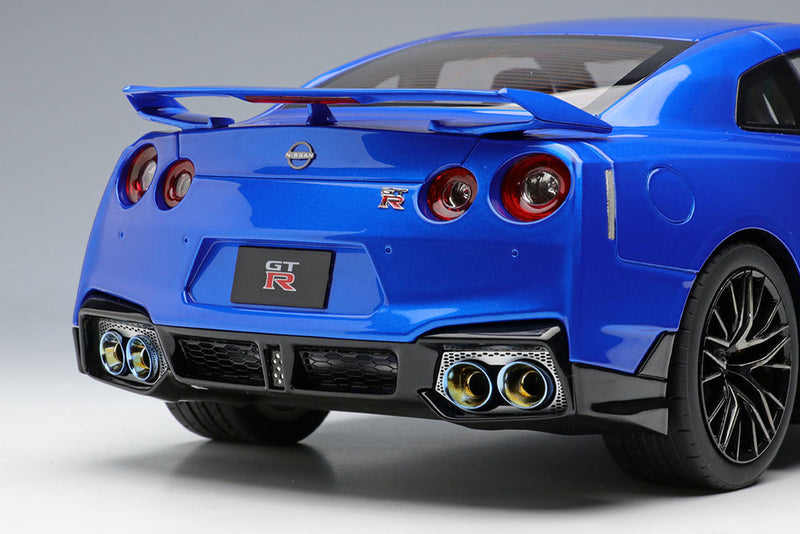 Laden Sie das Bild in Galerie -Viewer, Pre-Order EIDOLON EML083A 1/18 Nissan GT-R Premium edition 2024 Wangan Blue
