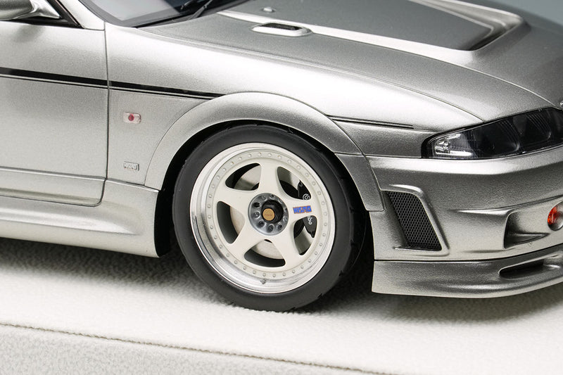 Laden Sie das Bild in Galerie -Viewer, EIDOLON EML102C 1/18 NISMO 400R 1996 Silver Make Up 1/18 EML102C
