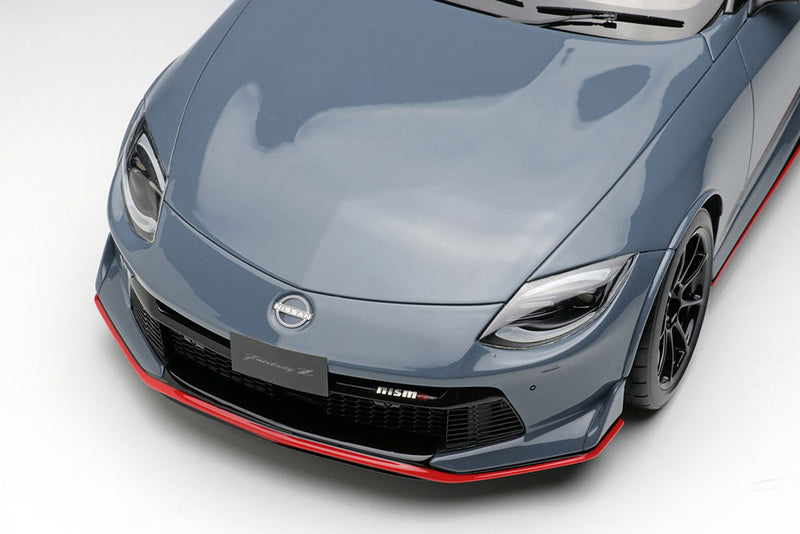 Laden Sie das Bild in Galerie -Viewer, Pre-Order EIDOLON EML109A 1/18 Nissan Fairlady Z NISMO 2024 NISMO Stealth Gray
