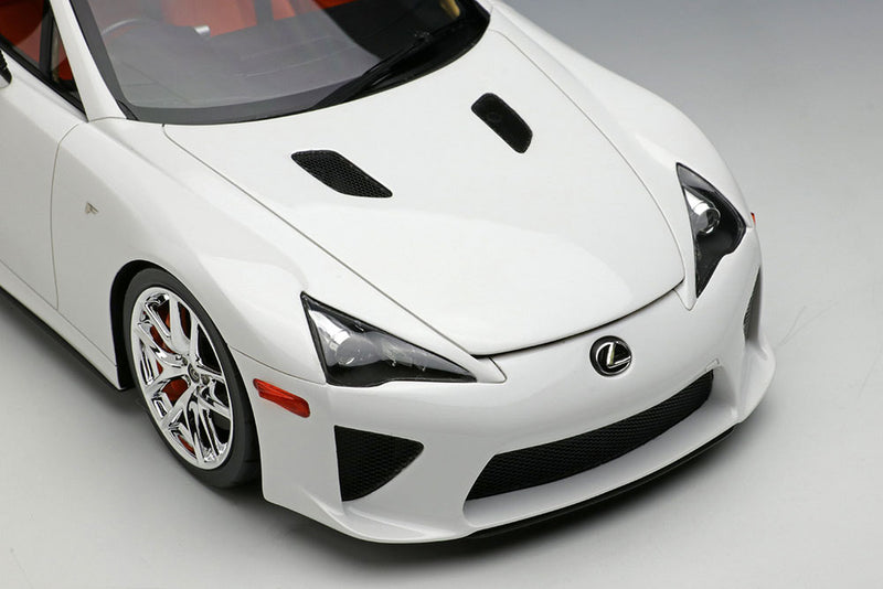 Cargue la imagen en el visor de la galería, Pre-Order EIDOLON EML111A 1/18 Lexus LFA 2010 Rear Wing up Whitest White Limited 50pcs
