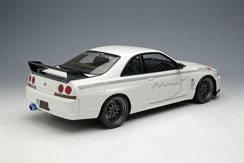 Laden Sie das Bild in Galerie -Viewer, Pre-Order EIDOLON EML133A 1/18 Toyota GRMN Yaris Circuit Package Matte Steel
