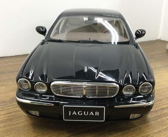 ALMOST REAL Jaguar XJ6 (X350) 1/18 Scale Car– Used
